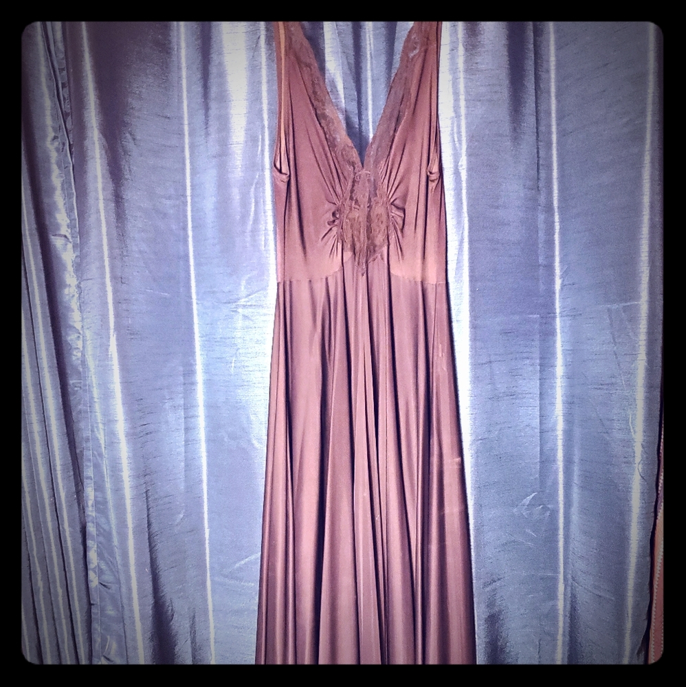 Vtg Olga Black Night Gown Med